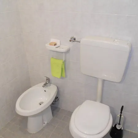 Appartement Modern Flat With Parking